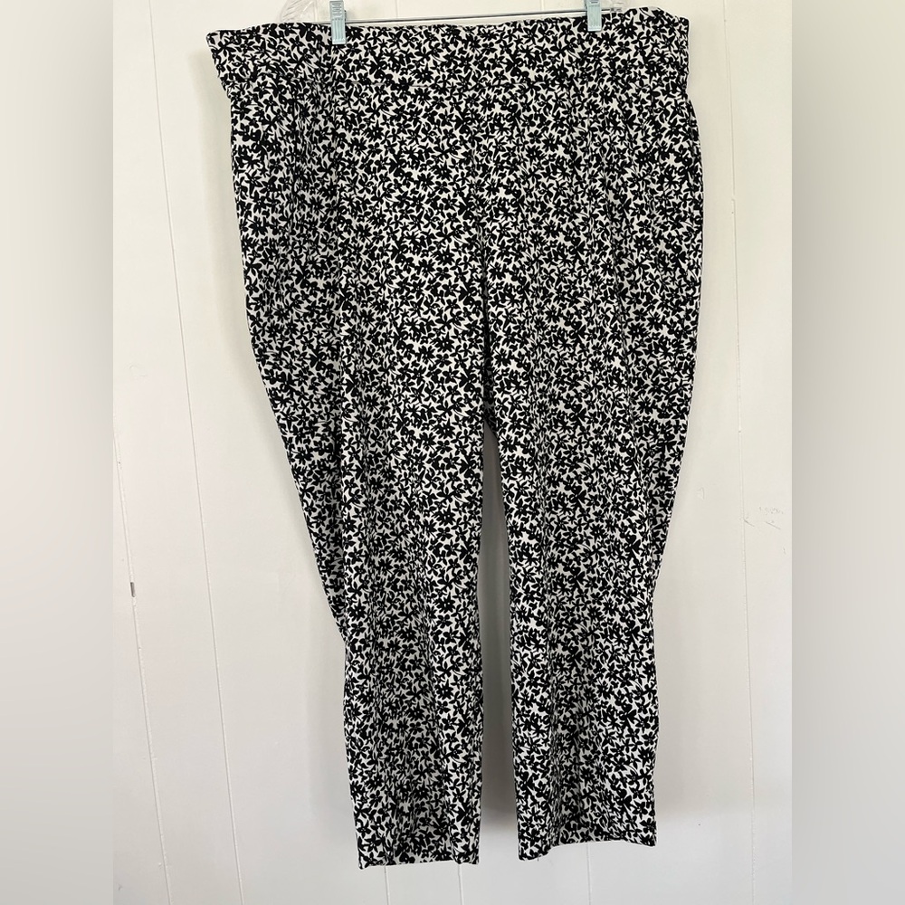 Lane Bryant Allie White Black Floral Jacquard Pull On Ankle Stretch Pants Sz 26